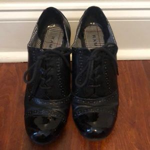Vintage style lace up oxfords